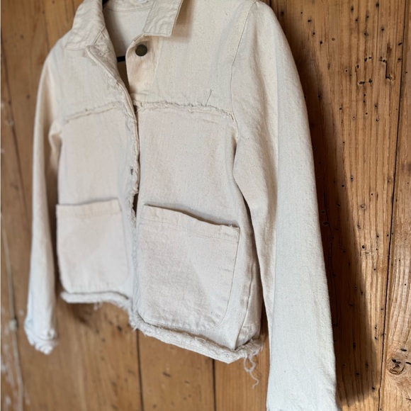 Mod Ref Frayed Distressed Cream Jean Jacket - Women's Medium - Picture 7 of 16